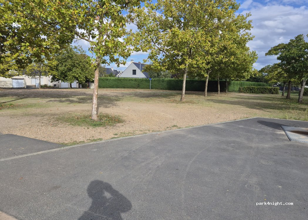 (49610) Saint-Melaine-sur-Aubance - Rue du Square — foto