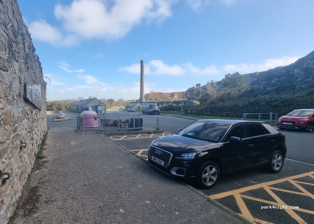 (LL65 1YF) Holyhead - Top Road — foto 2