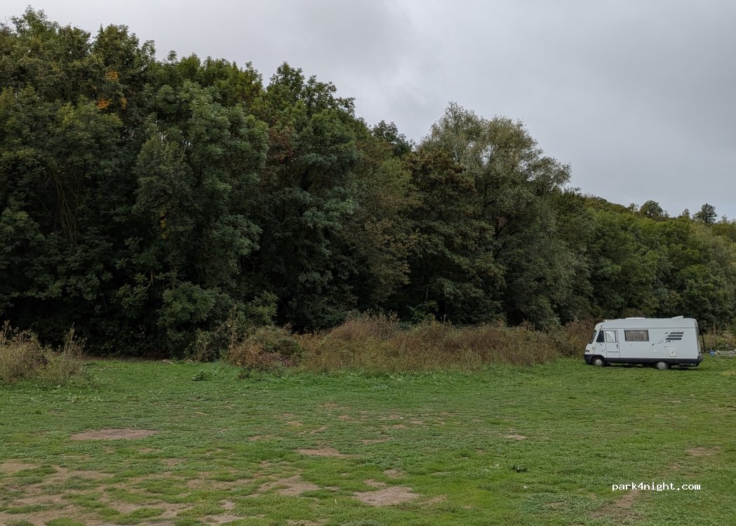 (12100) Creissels - Avenue des Comtes d'Armagnac — foto