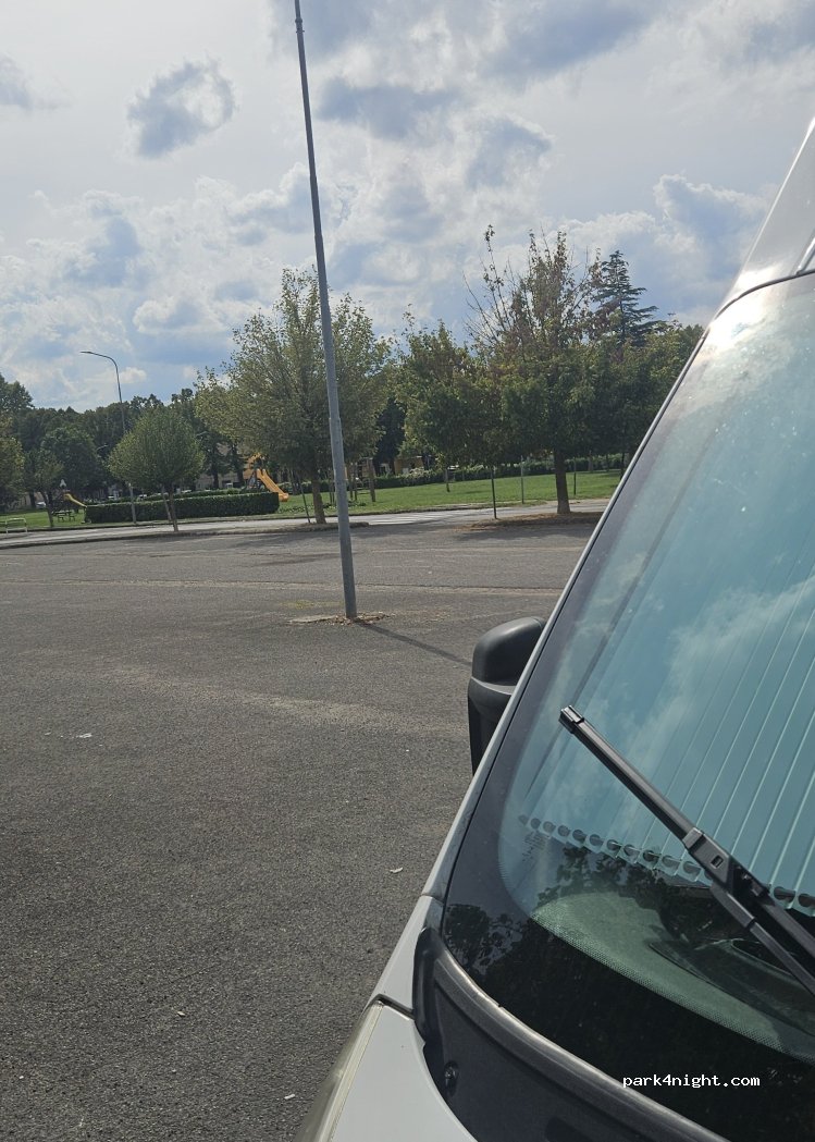 (02100) Rieti - Via Ugo La Malfa — foto