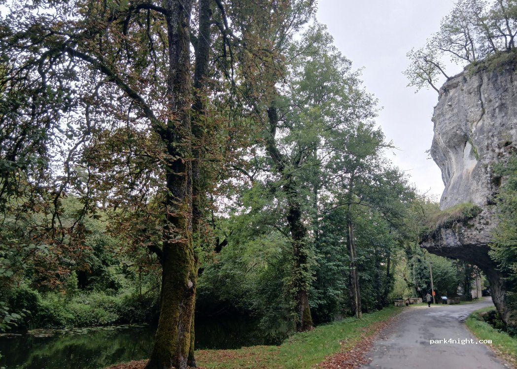 (24350) Grand-Brassac - Route de l'Abri de Rochereuil — foto 2