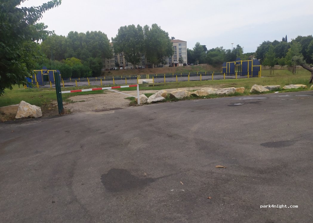Camperplaats St Gilles — foto 2
