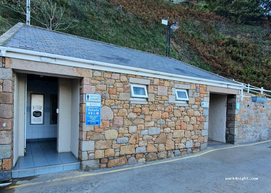(JE3 1HS) St. John - Les Charrieres de Bonne Nuit — foto