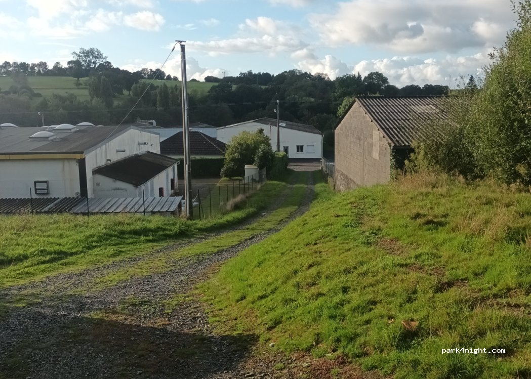(50800) Villedieu-les-Poêles - Rue Flandre Dunkerque — foto 2