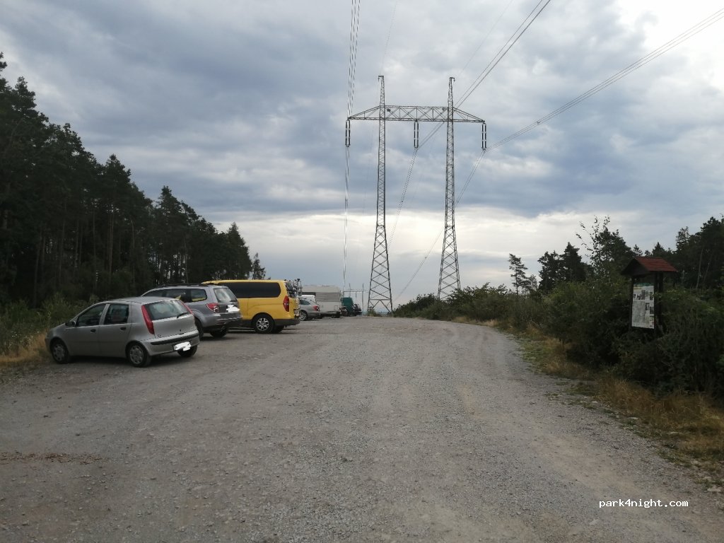 (252 10) Mníšek pod Brdy - Mníšecká — foto 2