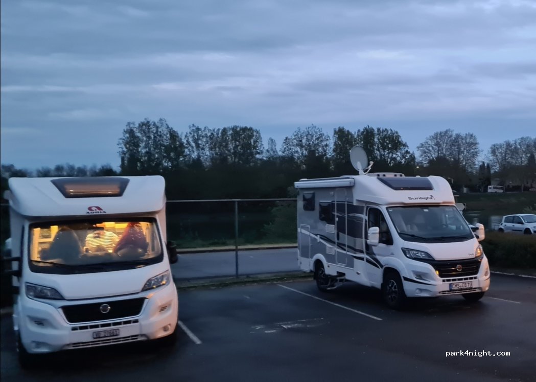(71700) Tournus - Quai de la Marine — foto 5
