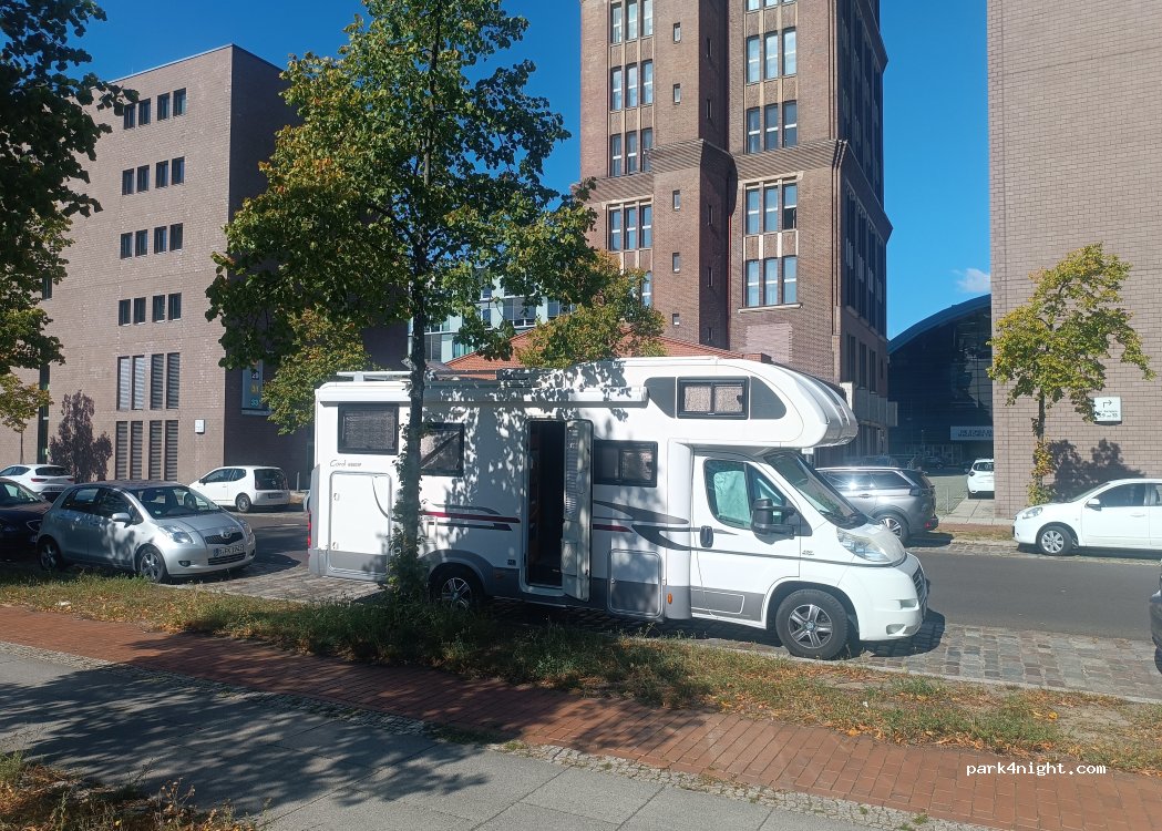 (13507) Berlin - Am Borsigturm — foto