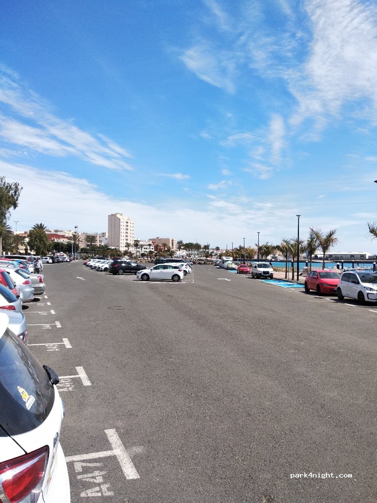 (35600) Puerto del Rosario - 2 Avenida Reyes de España — foto 3