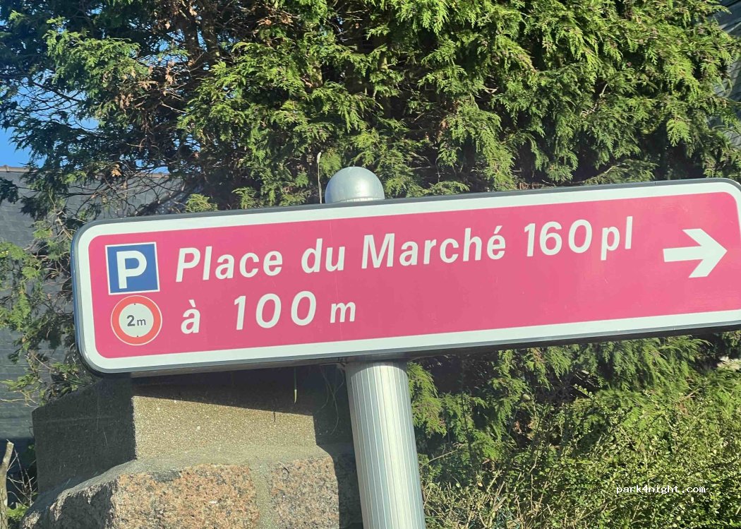 (22700) Perros-Guirec - Place du Marché — foto 2