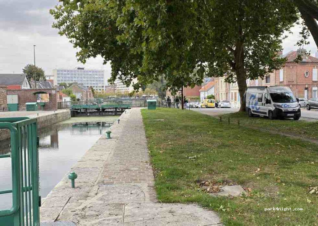 (80000) Amiens - Quai Saint-Maurice — foto 4