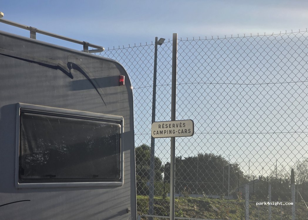 (30700) Sanilhac-Sagriès - Avenue du Stade — foto 5