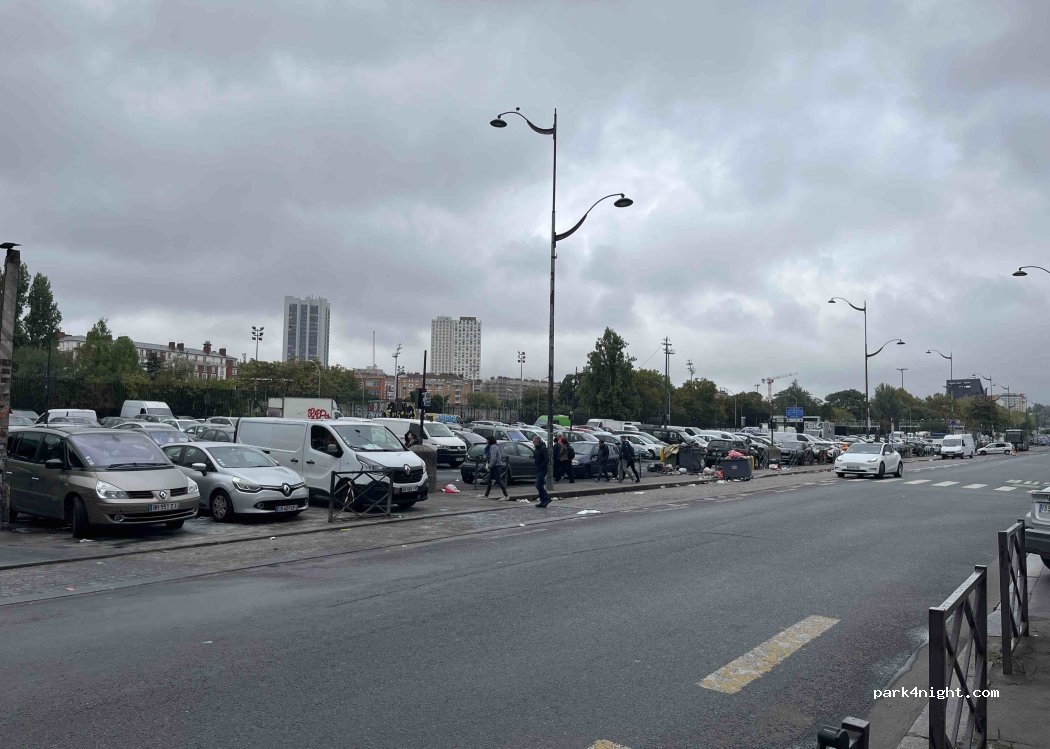 (75020) Bagnolet - Avenue du Professeur André Lemierre — foto