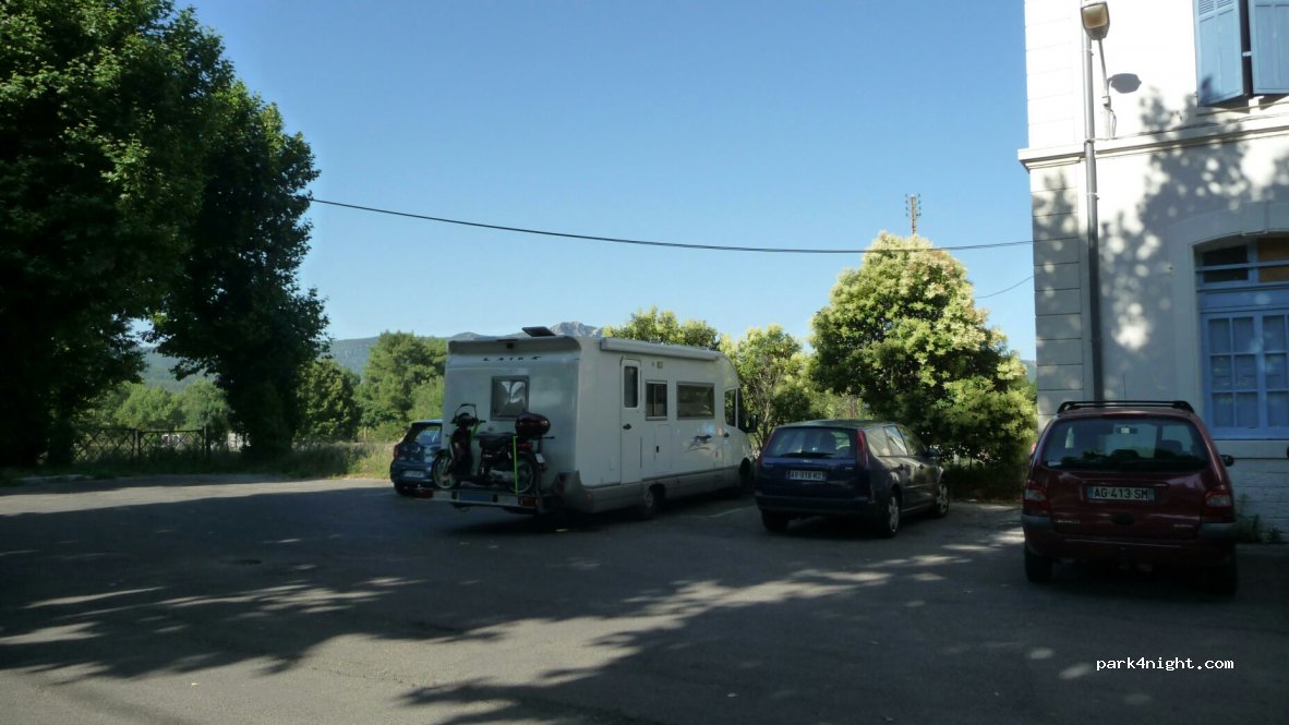 (83170) Brignoles - 1 B Avenue de la Gare — foto 3