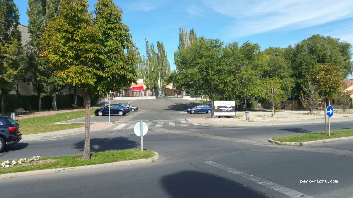 (28200) San Lorenzo de El Escorial - 6 Calle los Cerrajeros — foto