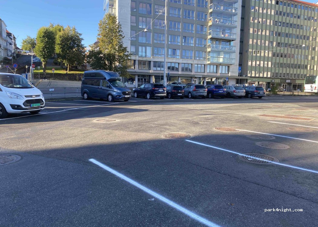 (5004) Bergen - Munkebryggen — foto 2