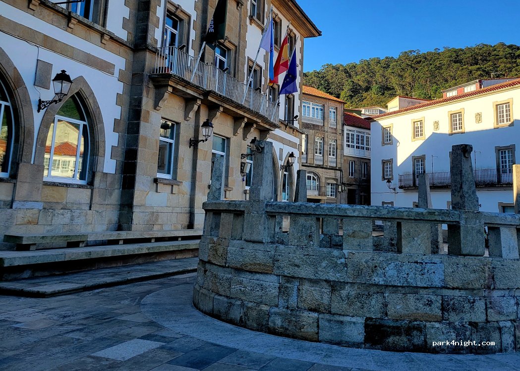(15250) Muros - Rúa Rosalía de Castro — foto 3