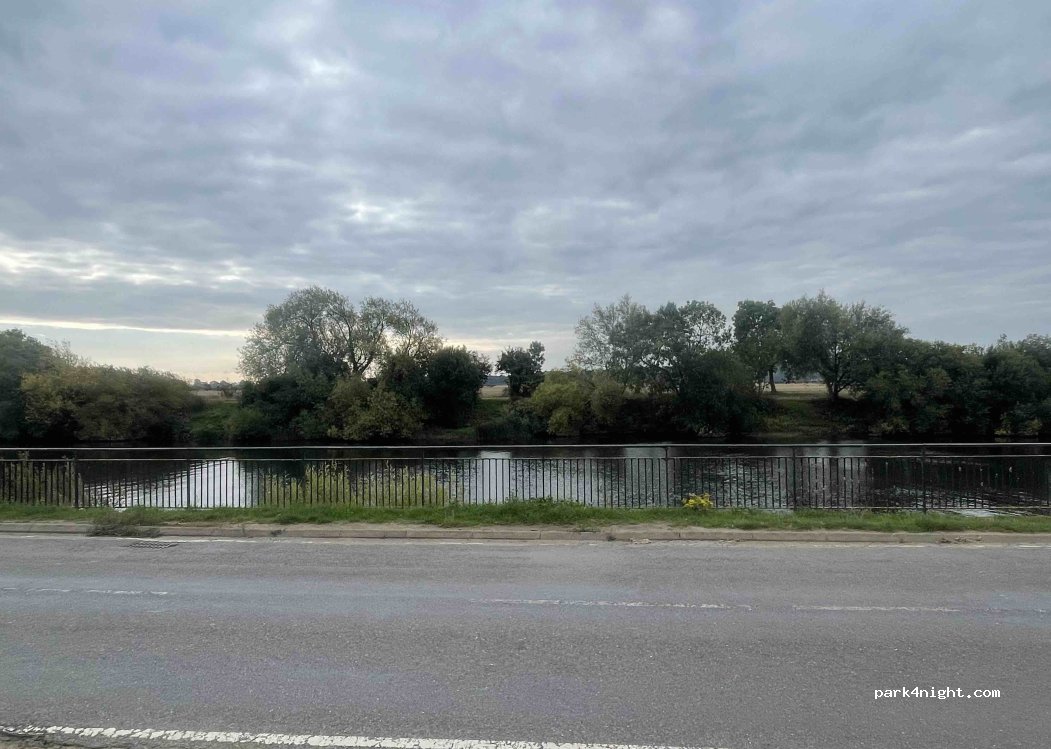 (NG23 5QF) Newark and Sherwood - Rolleston Rd — foto 2