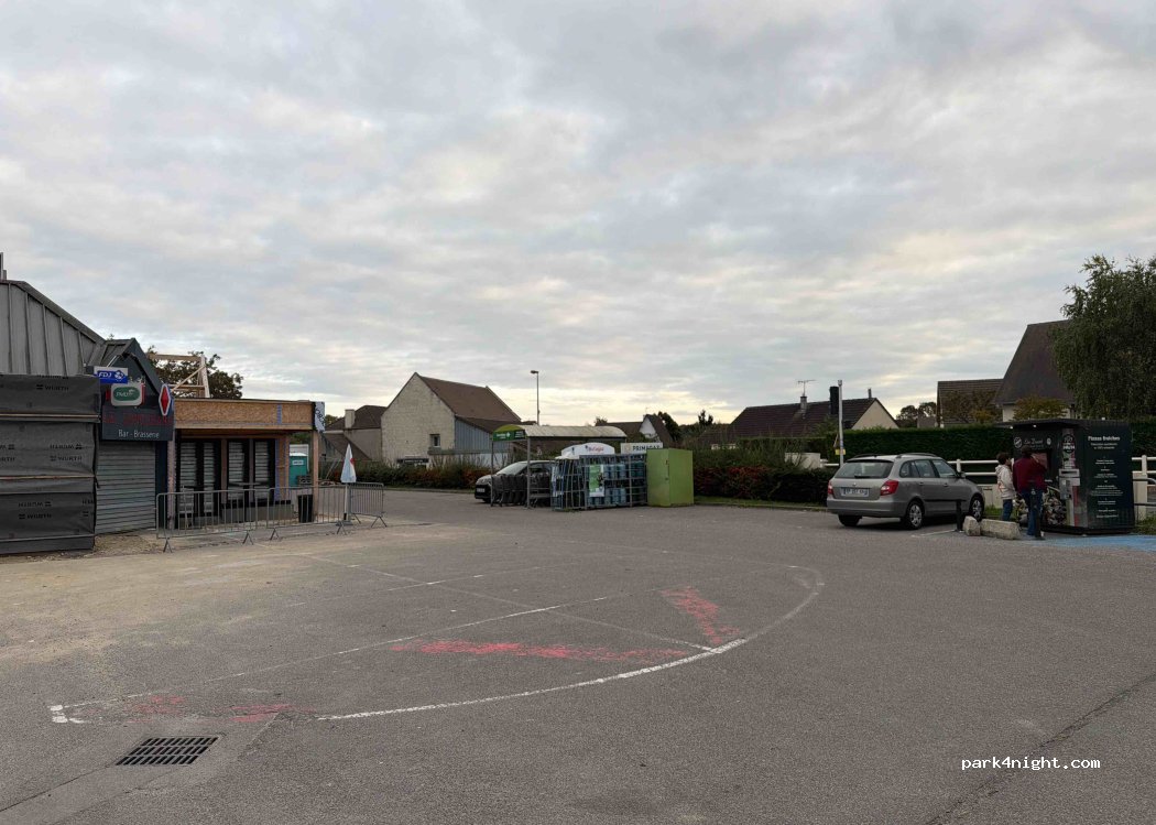(14860) Ranville - Rue de Petworth — foto 4