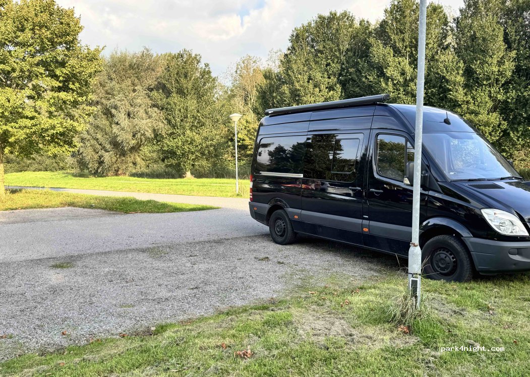 (1991AL) Velserbroek - — foto 3
