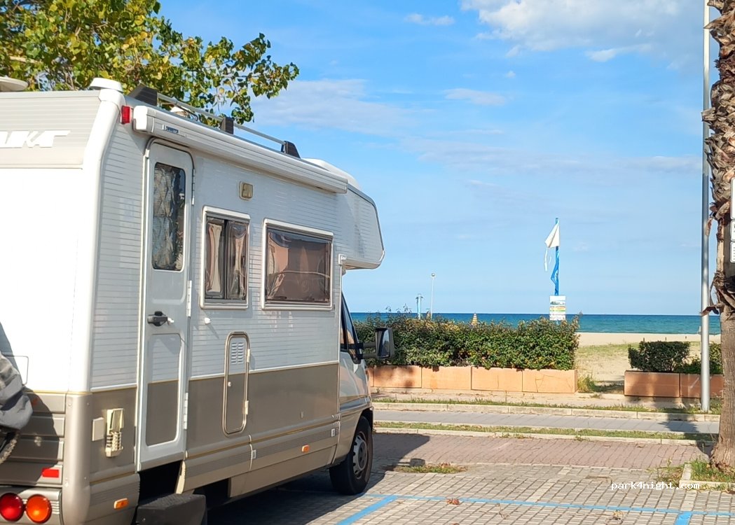 (64021) Giulianova - Lungomare Spalato — foto