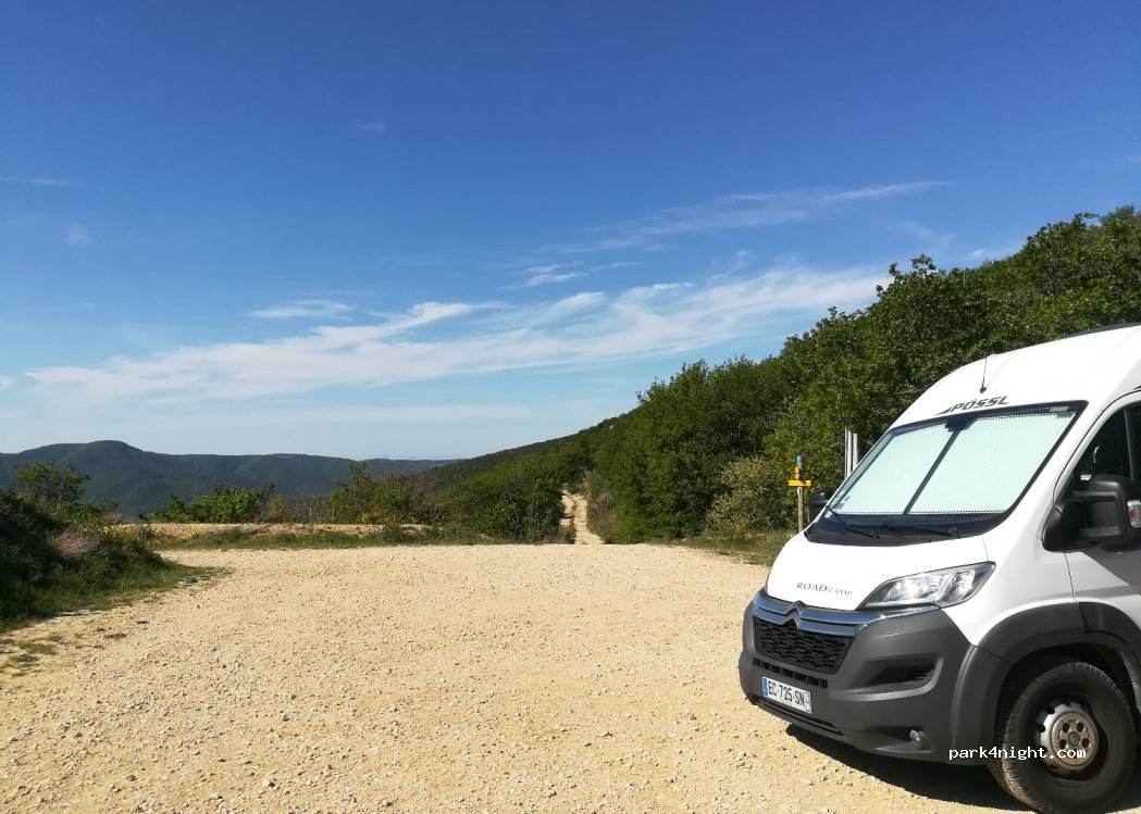 (26160) Eyzahut - Combe Abut — foto