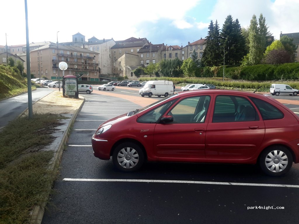 (43200) Yssingeaux - 6 Rue Beuve Méry — foto 2
