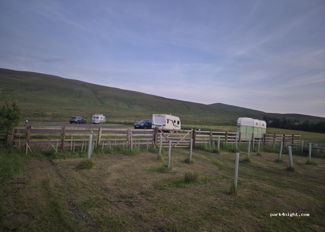 Howburn  Farm caravan site — foto 2