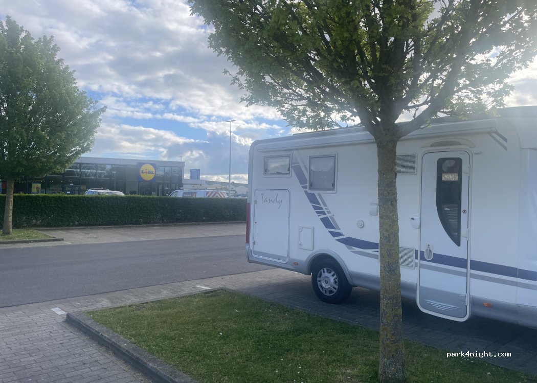 (8900) Ypres - Oudstrijderslaan — foto 2