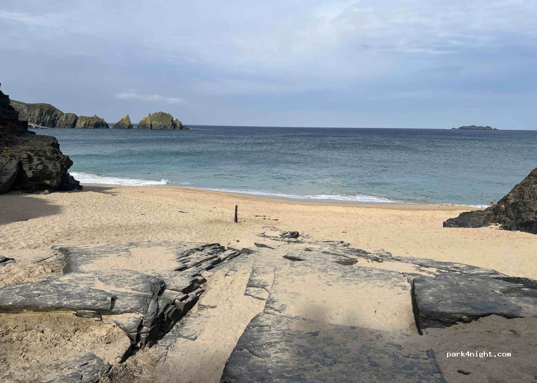 (PL28 8SL) St. Merryn - Unnamed Road — foto 2