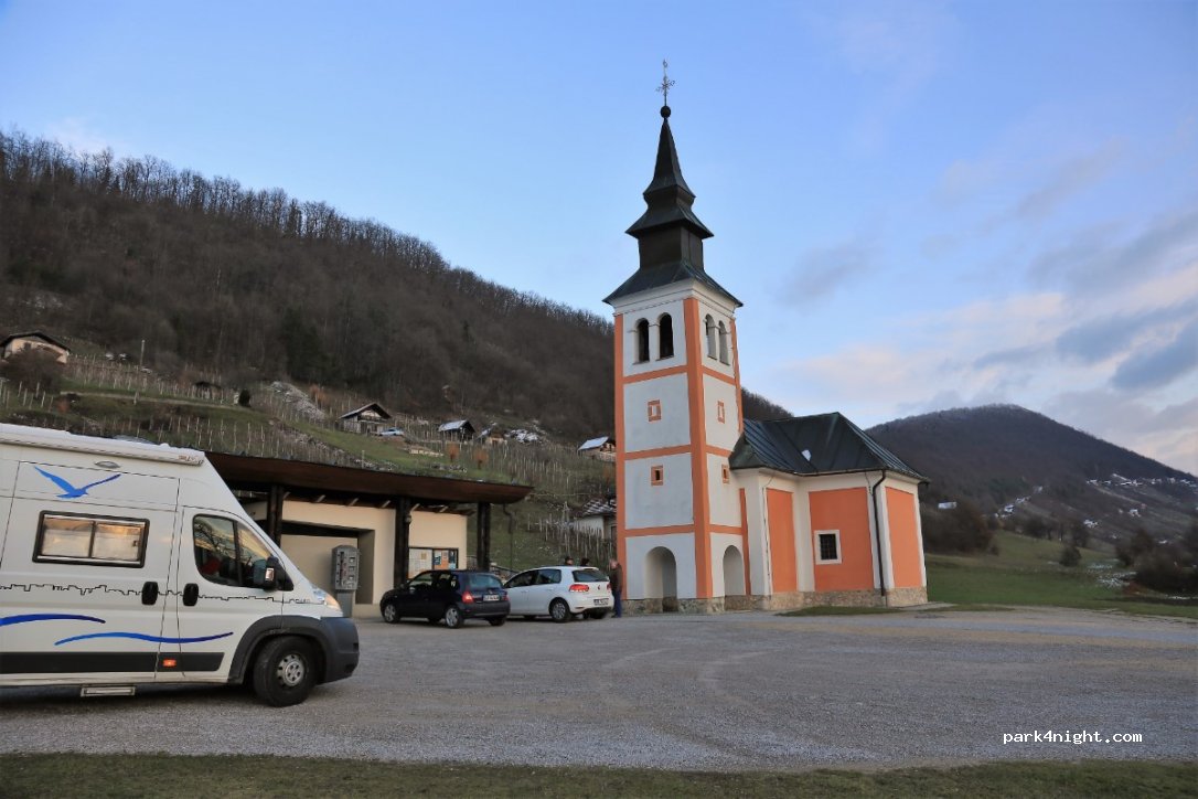 (8361) Dolnji Kot - Dvor–Soteska — foto