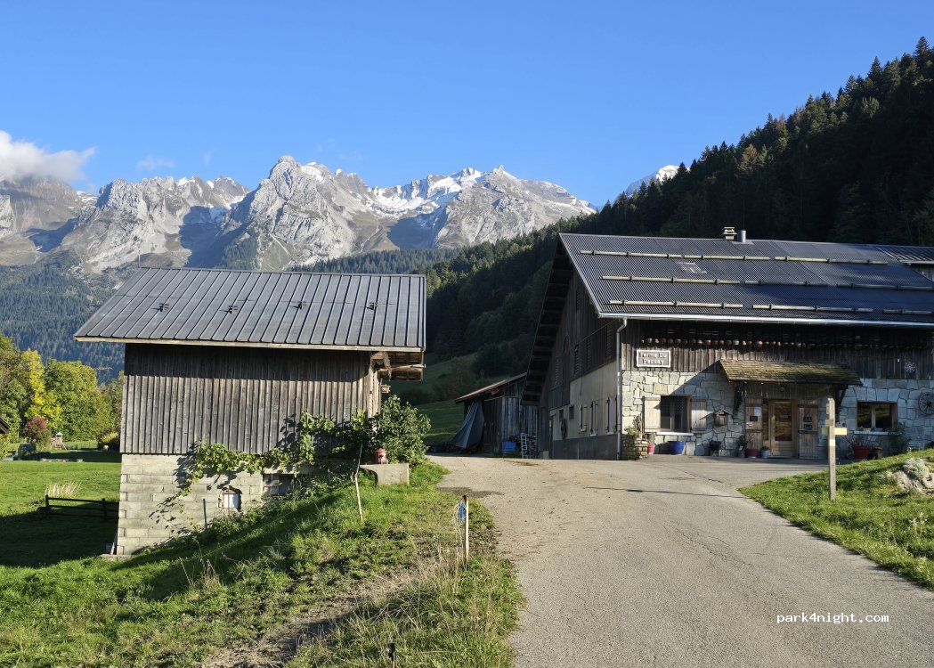 (74450) Le Grand-Bornand - Route de la Broderie — foto 2