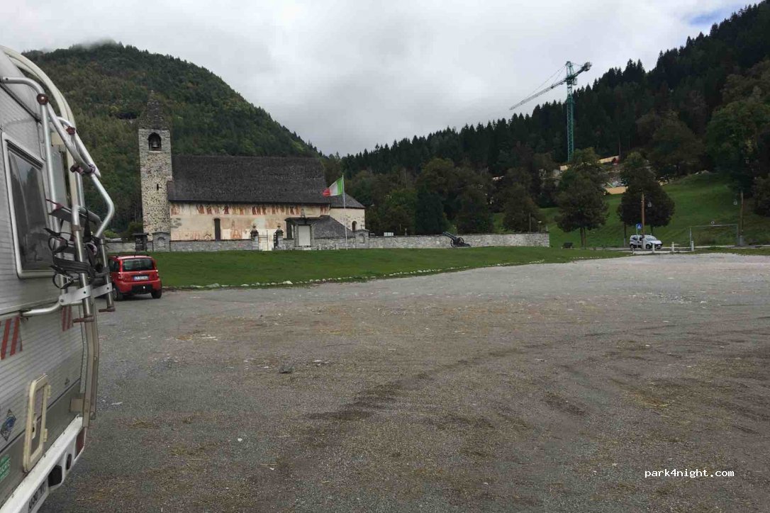 (38086) Pinzolo - 82 Via Nepomuceno Bolognini — foto 2