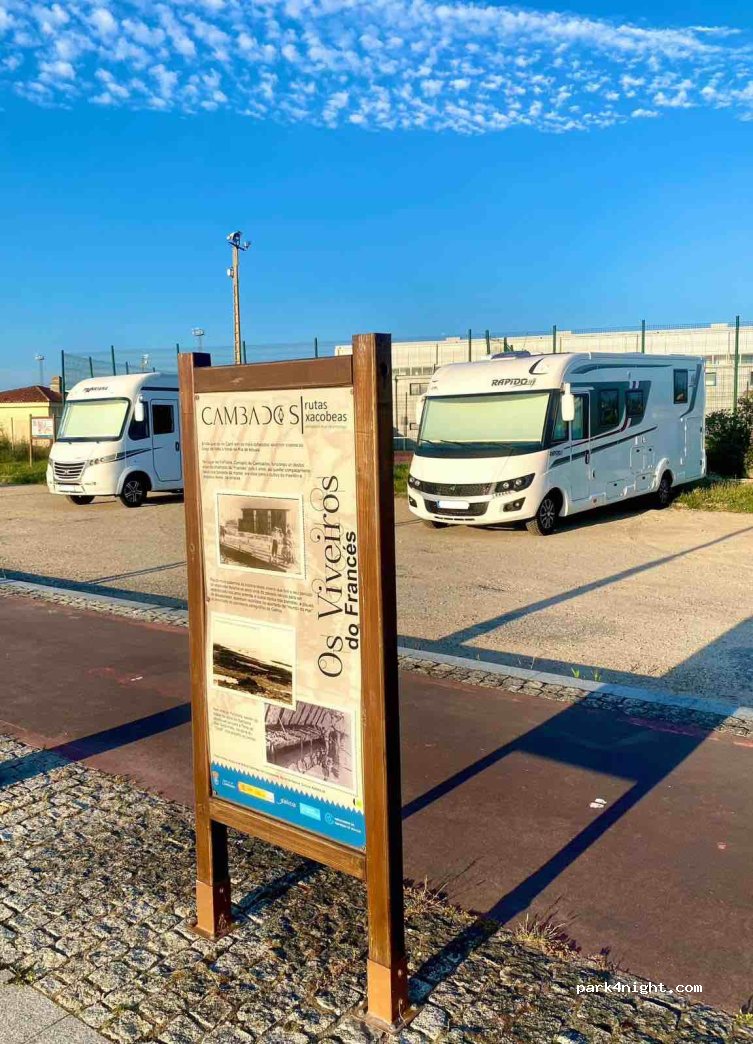 (36630) Cambados - 56-58 Rúa Pombal — foto 2