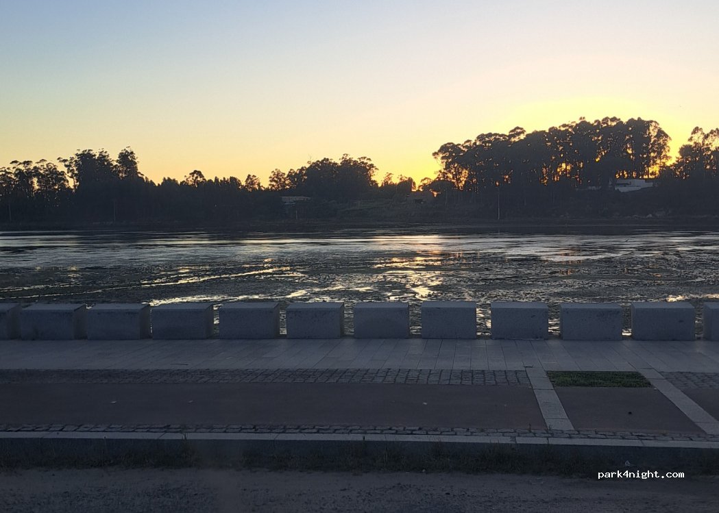 (36630) Cambados - 56-58 Rúa Pombal — foto 3