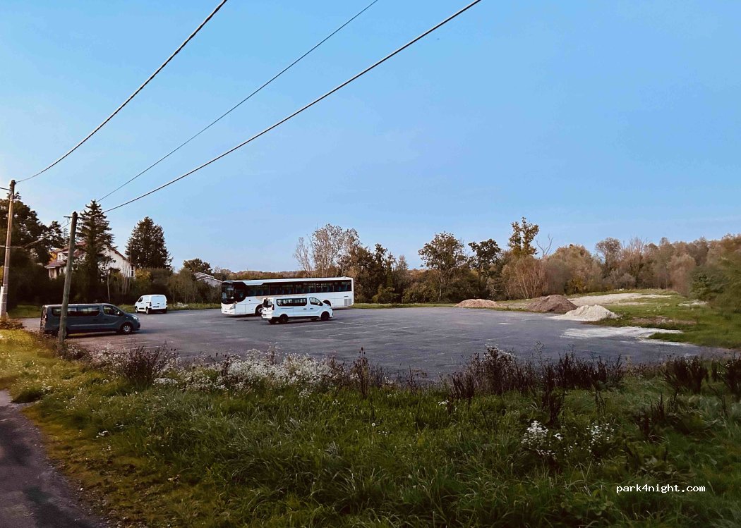 (01340) Montrevel-en-Bresse - Rue de la Charrière Basse — foto