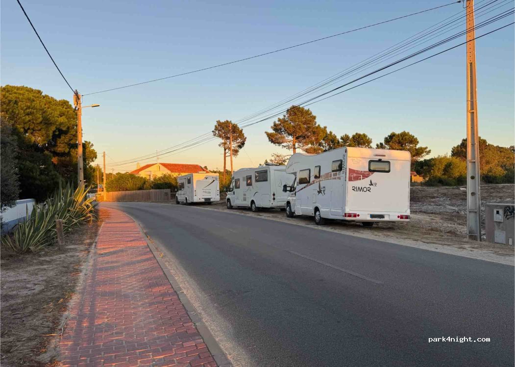 (7570-713) Melides - Estr. da Praia de Melides — foto