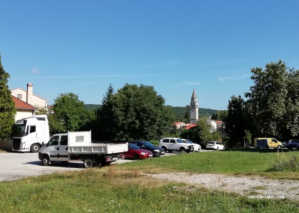 (52000) Pazin - 4 Ulica 43. istarske divizije — foto 2