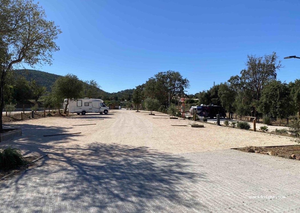 Área de Serviço Autocaravanas, Alferce — foto 3