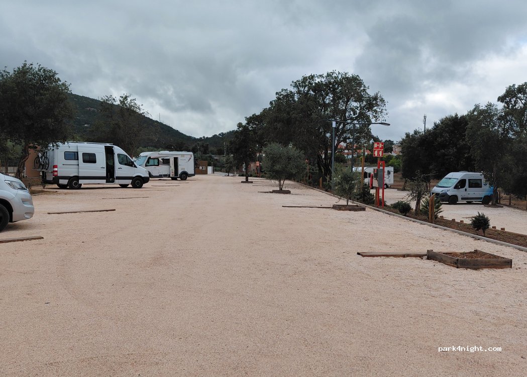 Área de Serviço Autocaravanas, Alferce — foto 4