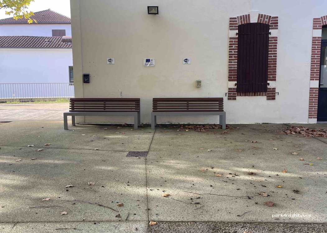 (40550) Léon - Place Jean-Baptiste Courtiau — foto