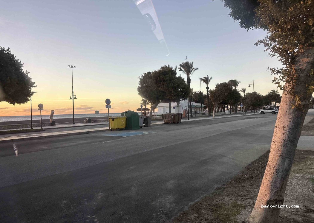 (29620) Torremolinos - Paseo Marítimo — foto 3