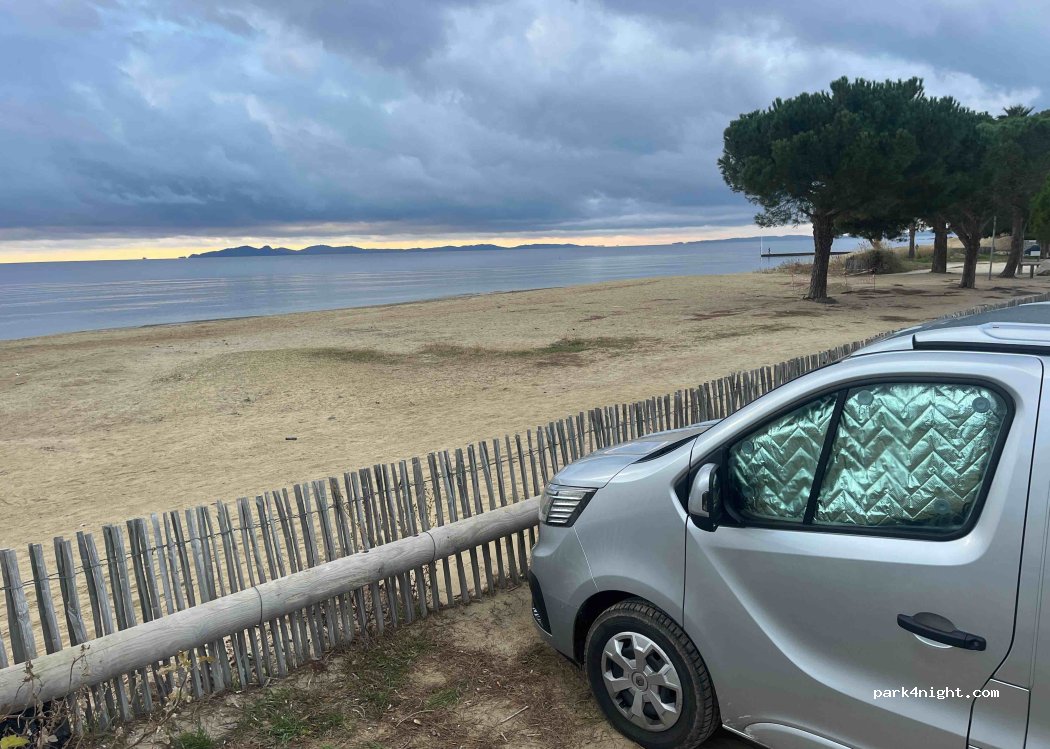 (83250) La Londe-les-Maures - 16-17 Chemin du Bord de Mer — foto 4