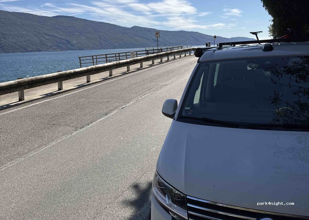 (25080) Tignale - Strada Statale 45bis Gardesana Occidentale — foto 2