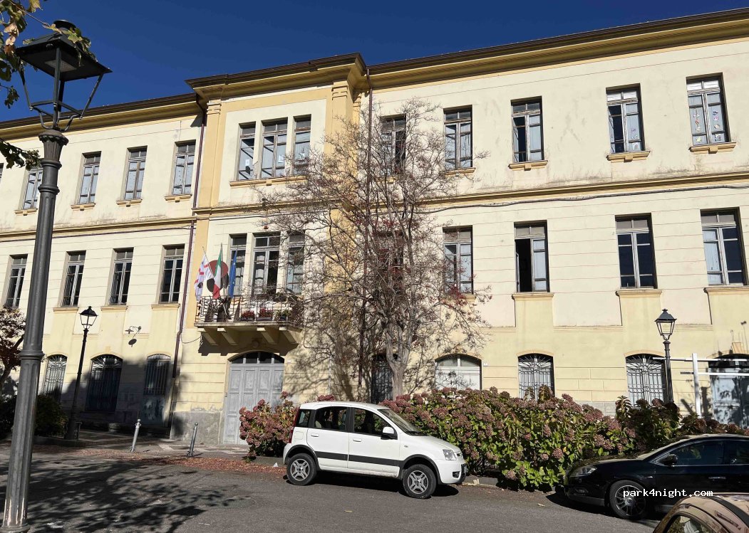 (09075) Santu Lussurzu/Santu Lussurgiu - Piazza Bartolomeo Meloni — foto 2