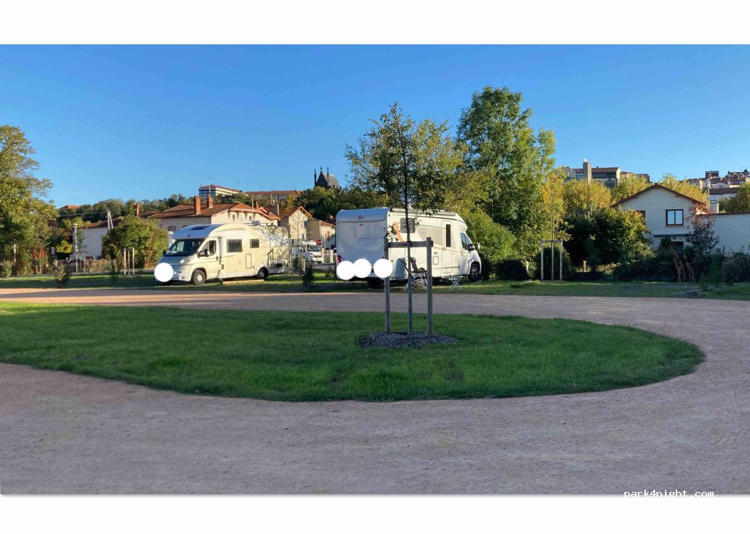(63200) Riom - 2 Route d'Orléans — foto