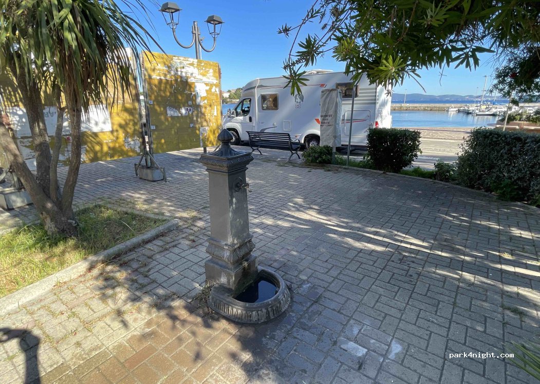 (57038) Cavo - Via Alcide De Gasperi — foto