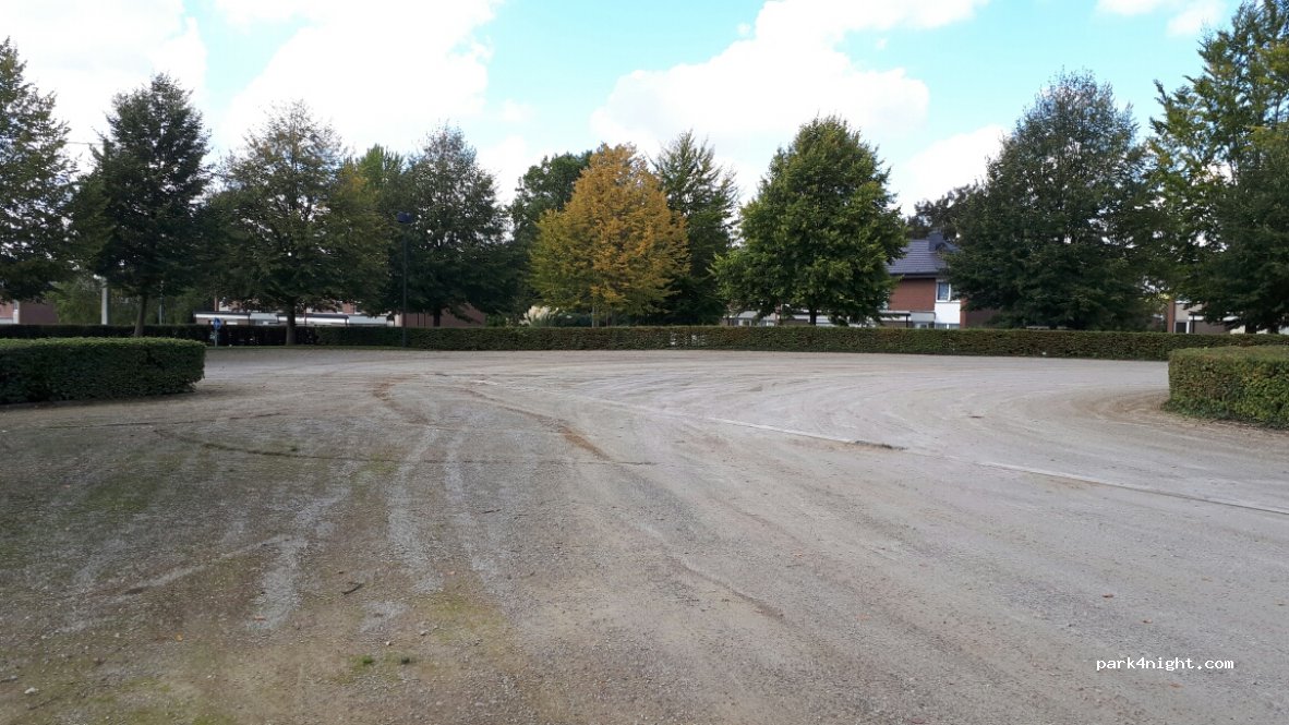 (7180) Seneffe - Parking Domaine de seneffe — foto