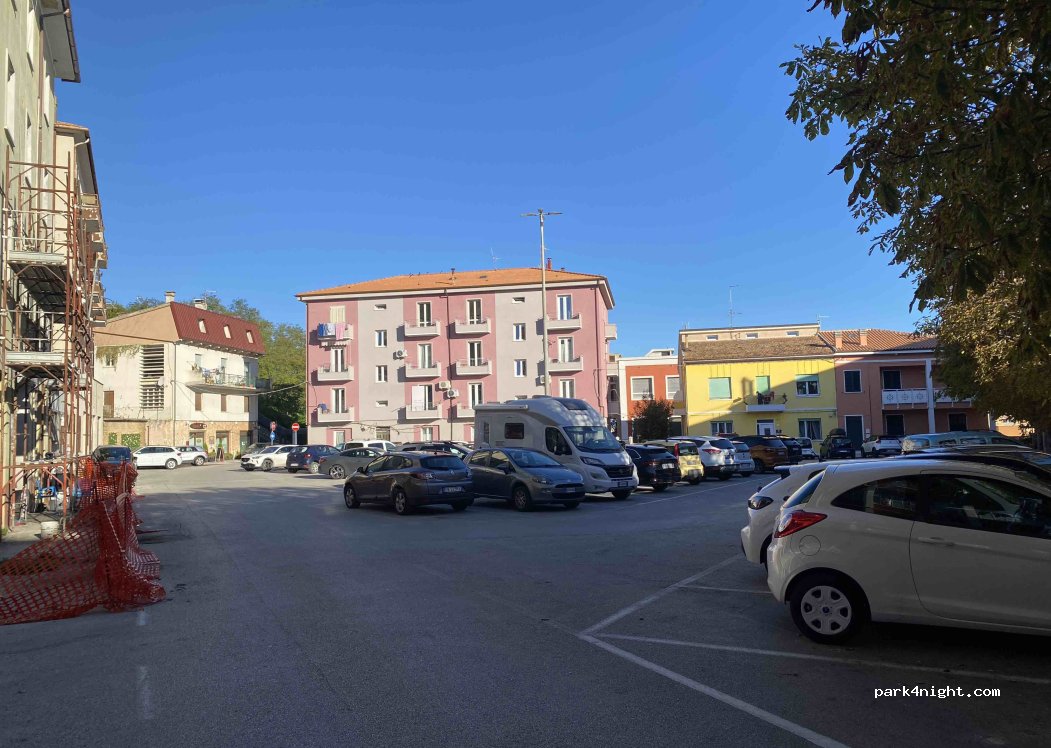 (60022) Castelfidardo - Via Ugo Foscolo — foto