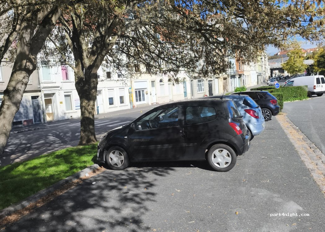 (62200) Boulogne-sur-Mer - Place Navarin — foto