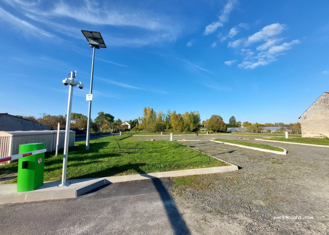 (37520) Saint-Genouph - Rue de l'Auberdière — foto